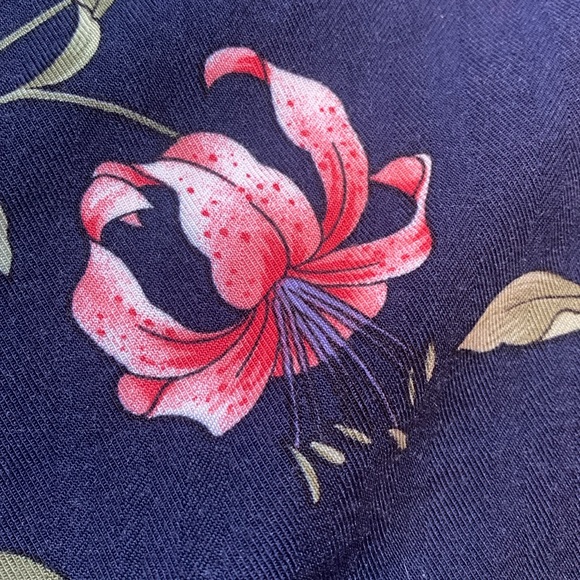 Caribbean JoE Hawaiian women’s SZ 2X short sleeve navy floral brown button - Picture 13 of 15